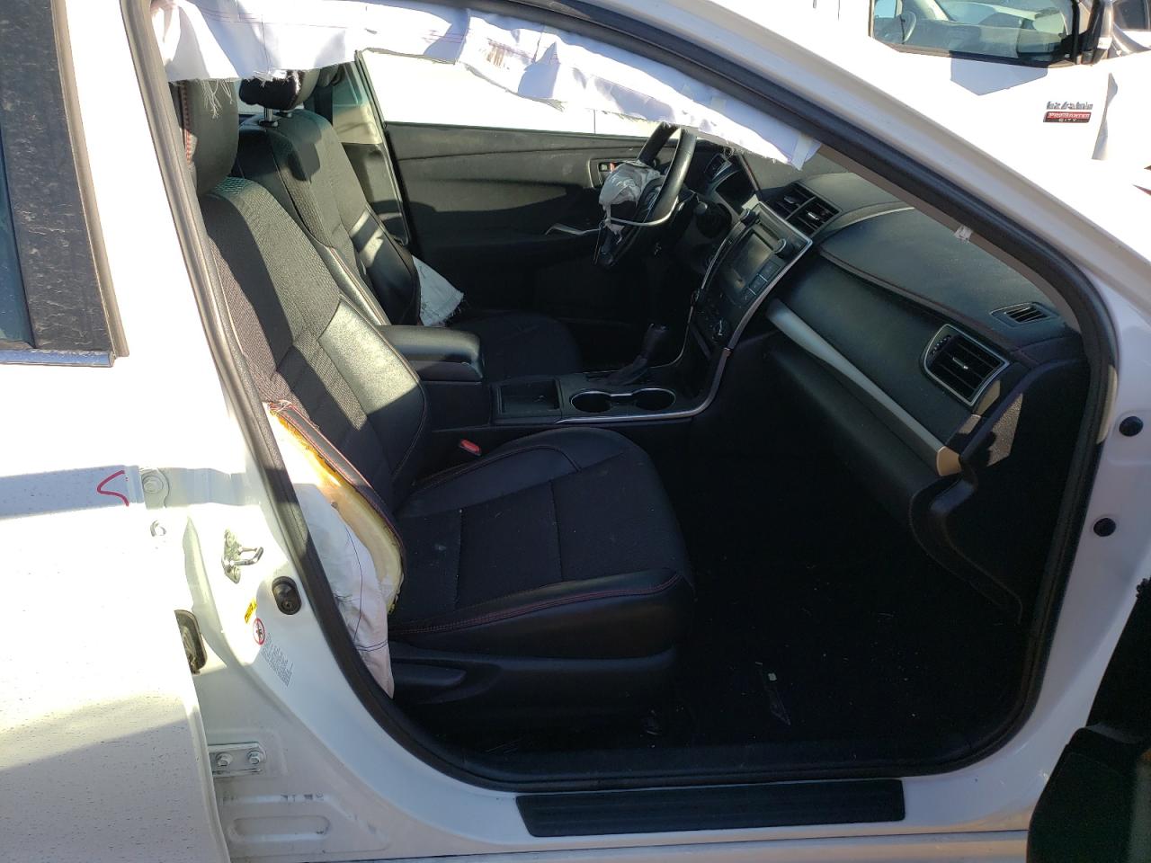Photo 5 from auction – 2016 TOYOTA CAMRY LE with VIN 4T1BF1FK7GU224631