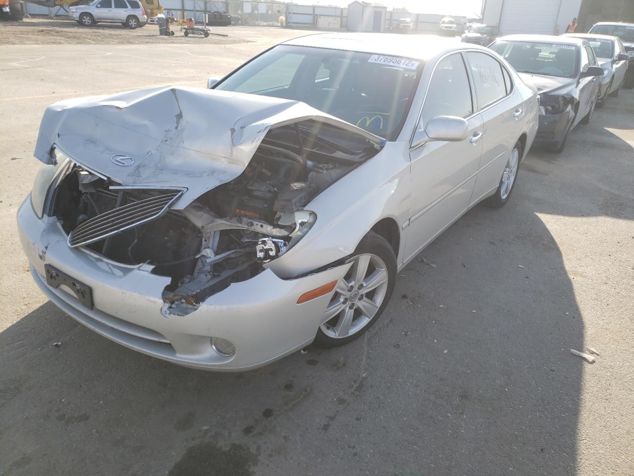Photo 2 from auction – 2005 LEXUS ES 330 with VIN JTHBA30G555083793