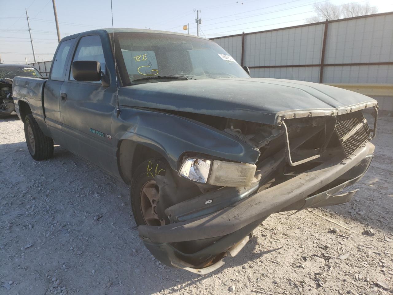 DODGE RAM 1500 1996 z numerem VIN 3B7HC13Y5TM166274 - Zdjęcie z aukcji