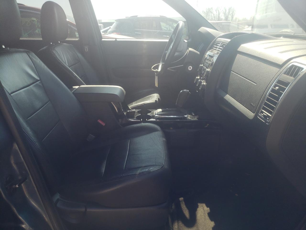 Photo 5 from auction – 2012 FORD ESCAPE LIM with VIN 1FMCU0E73CKC79407