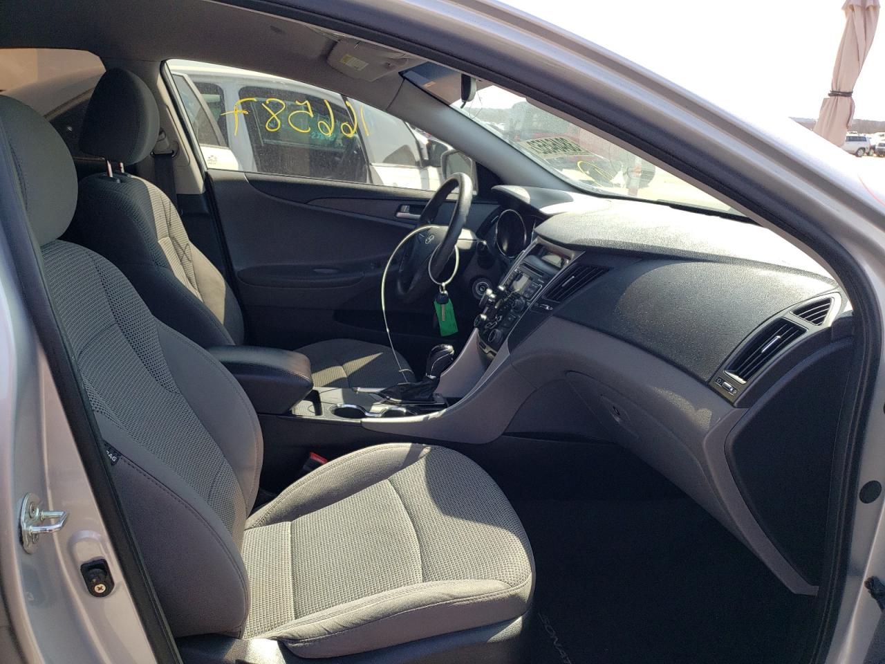 Photo 5 from auction – 2011 HYUNDAI SONATA GLS with VIN 5NPEB4AC1BH164850