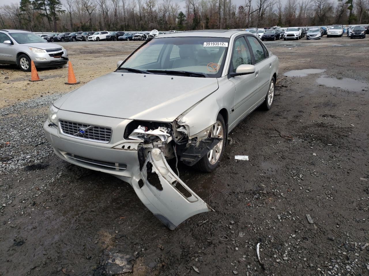 Photo 2 from auction – 2004 VOLVO S80 2.5T with VIN YV1TS59H441375204