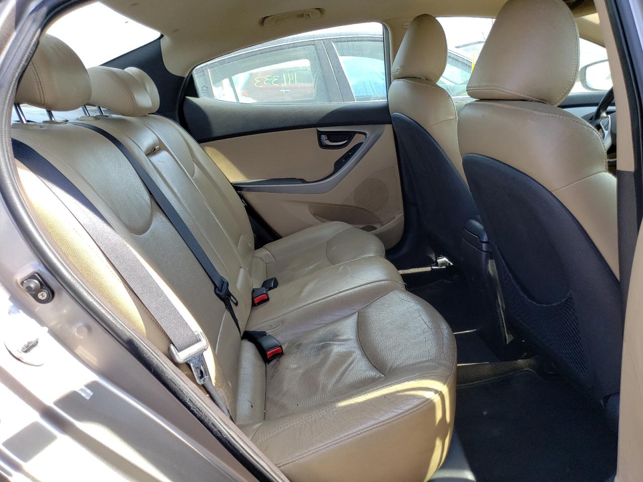 Photo 6 from auction – 2011 HYUNDAI ELANTRA GL with VIN 5NPDH4AE3BH006439