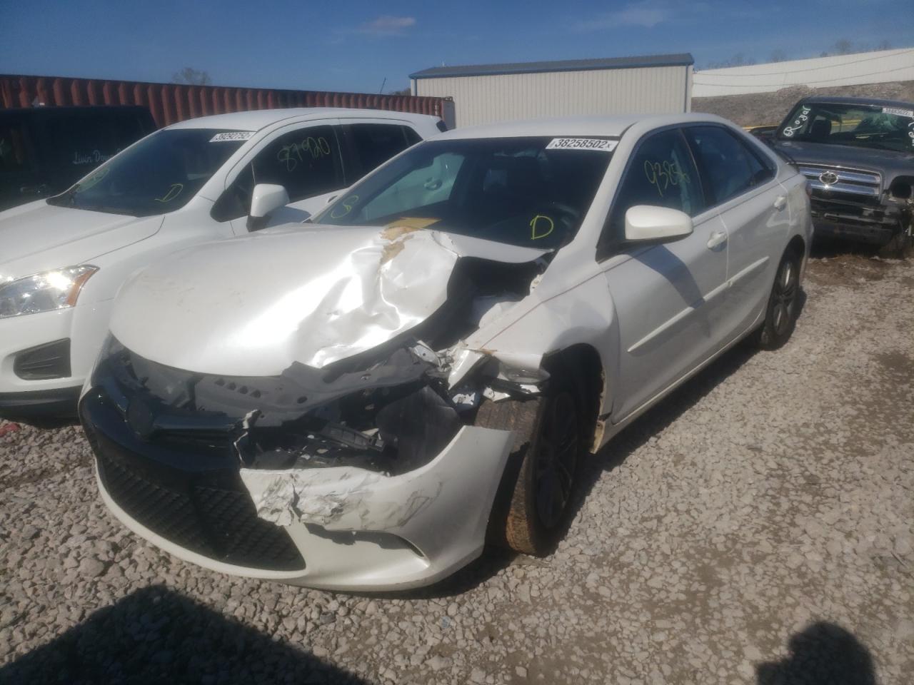 Photo 2 from auction – 2016 TOYOTA CAMRY LE with VIN 4T1BF1FK7GU200989