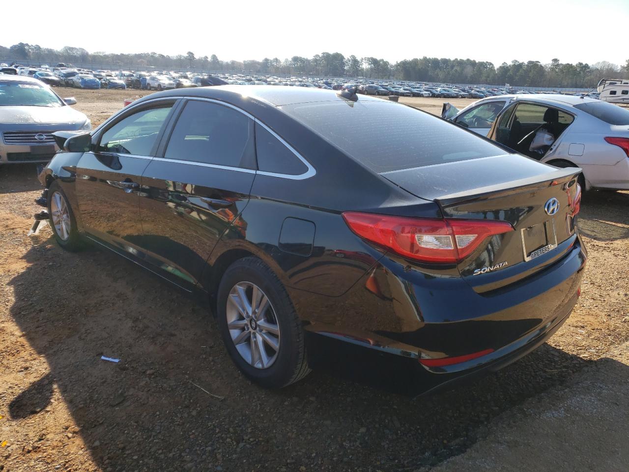 Photo 3 from auction – 2016 HYUNDAI SONATA SE with VIN 5NPE24AFXGH317548