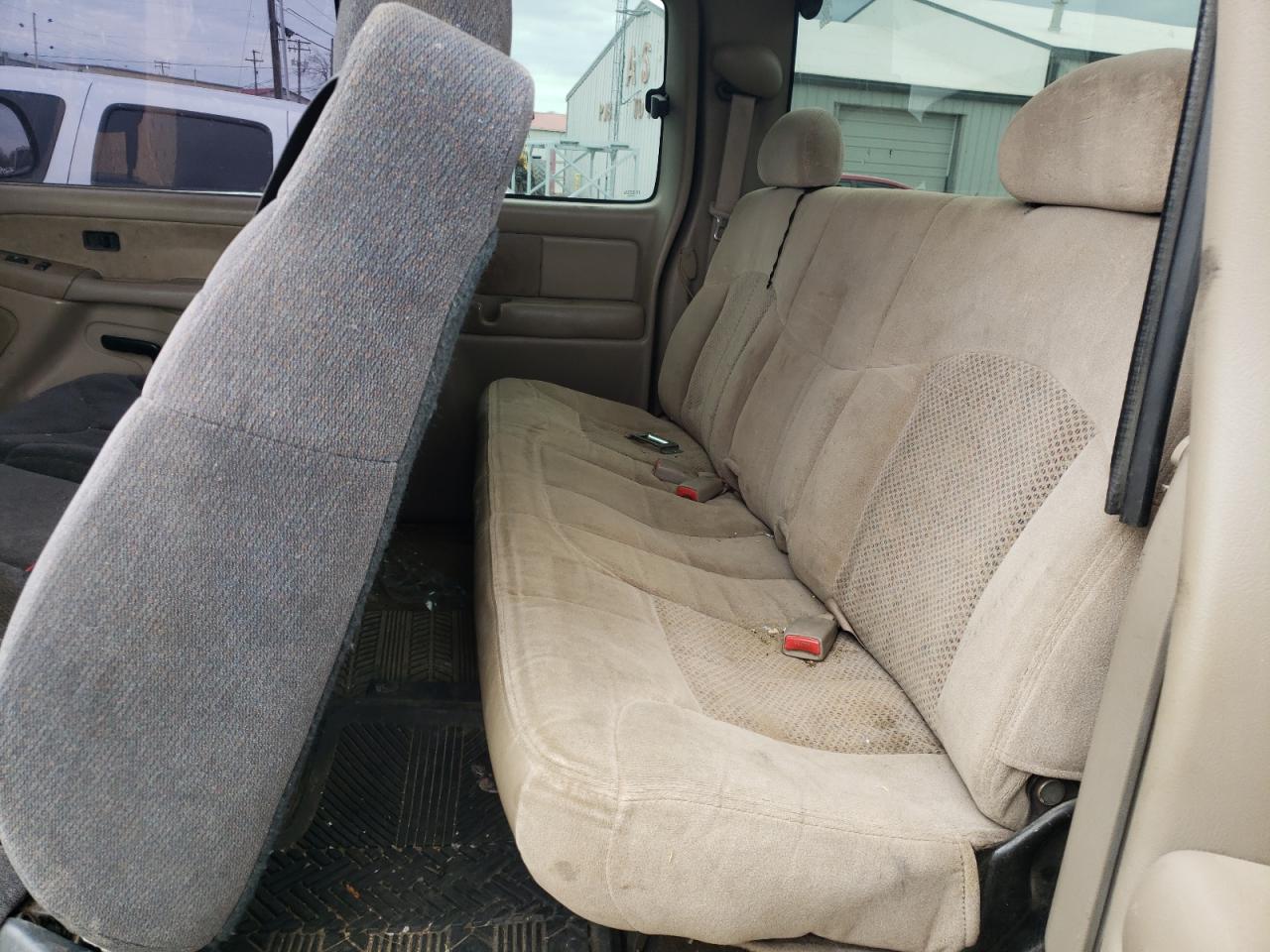 Photo 6 from auction – 2001 CHEVROLET SILVERADO with VIN 1GCEK19V61E326572