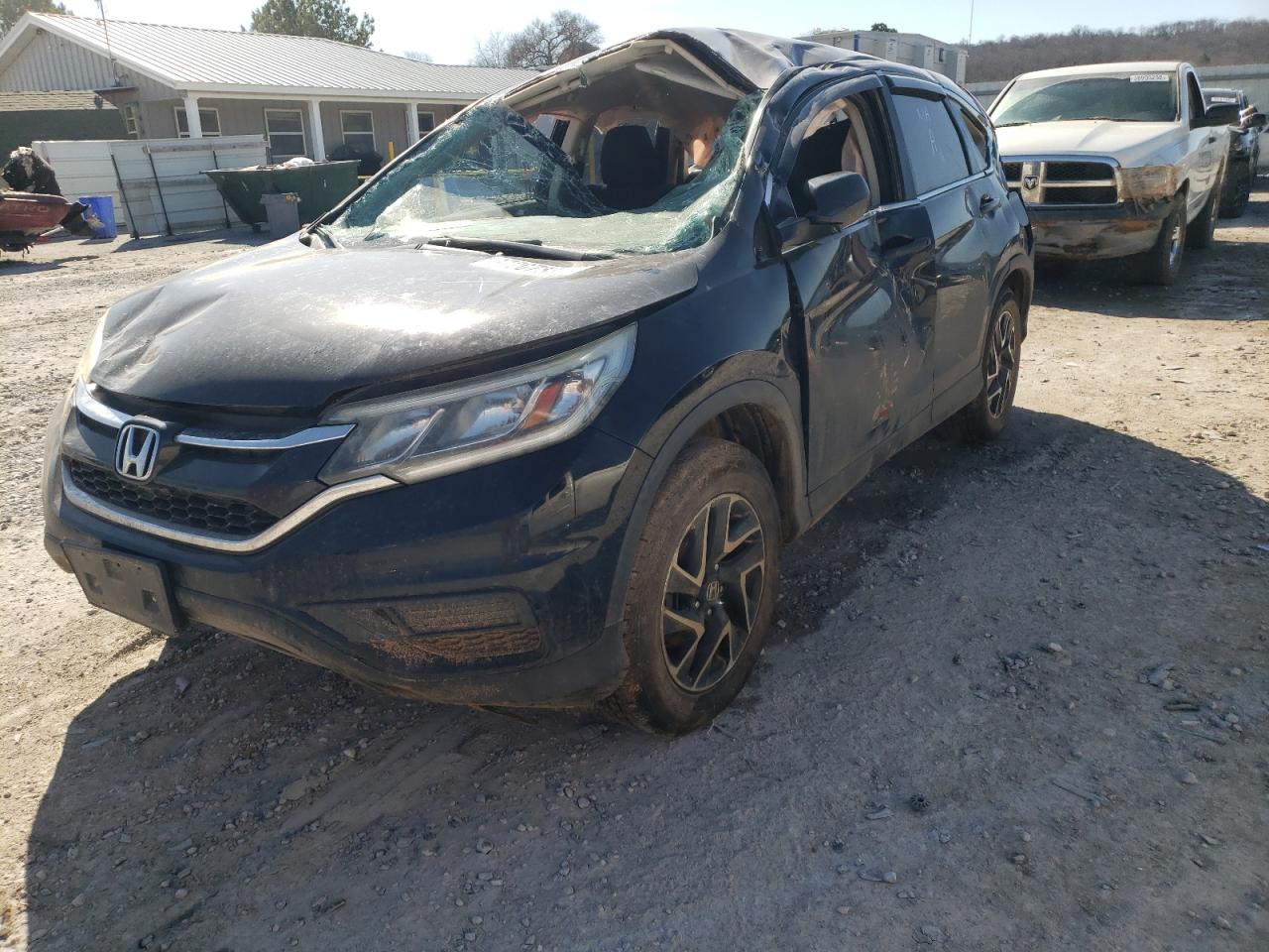 Photo 2 from auction – 2016 HONDA CR-V SE with VIN 2HKRM4H47GH633652