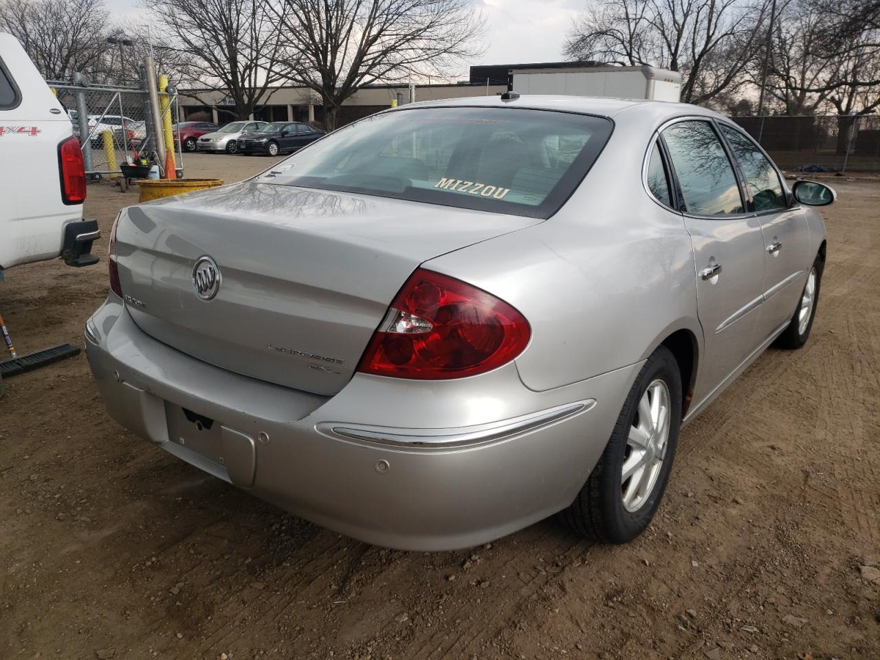 Photo 4 from auction – 2006 BUICK LACROSSE C with VIN 2G4WD582X61184020
