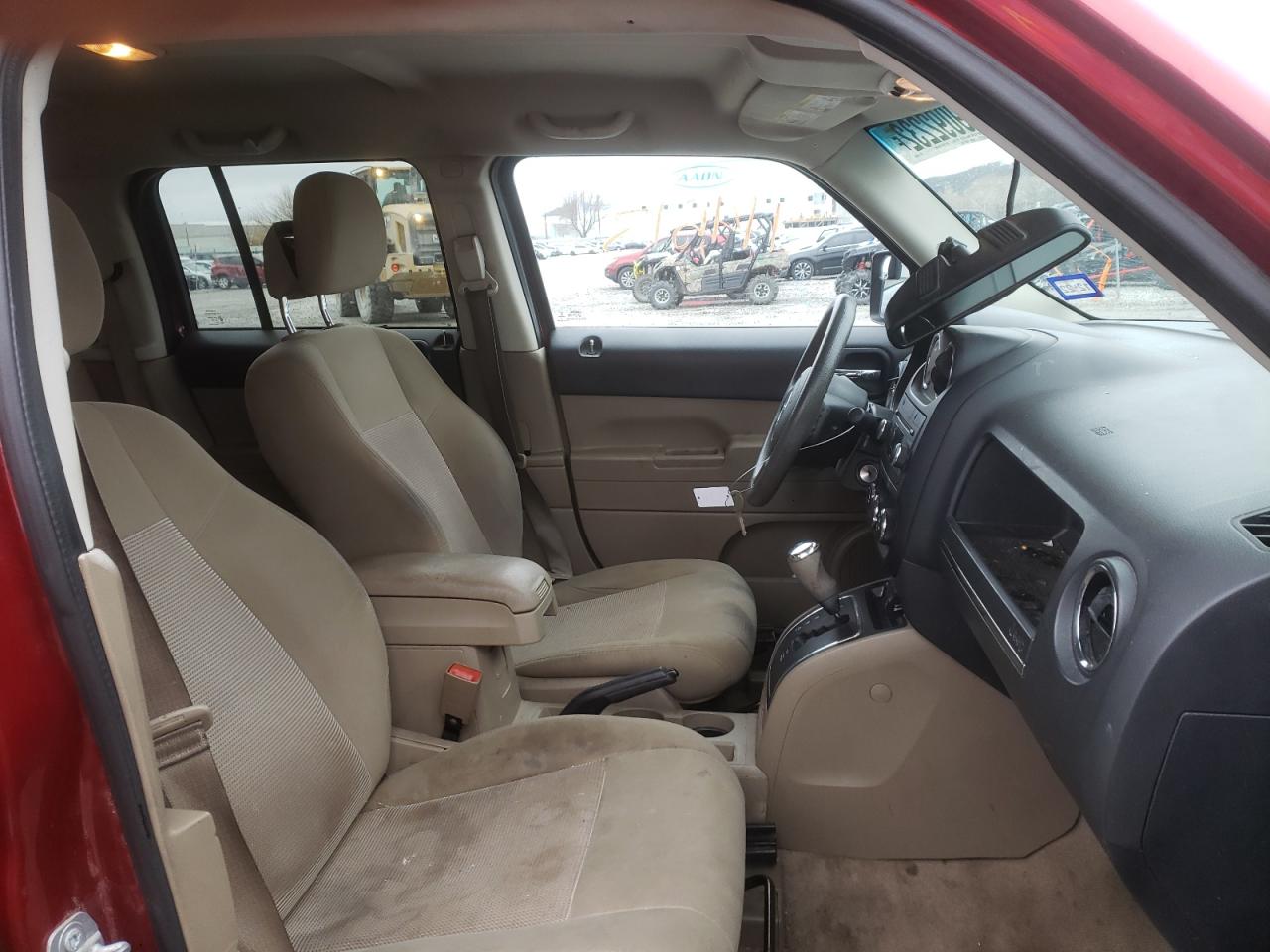 Photo 5 from auction – 2016 JEEP PATRIOT SP with VIN 1C4NJPBA6GD702991