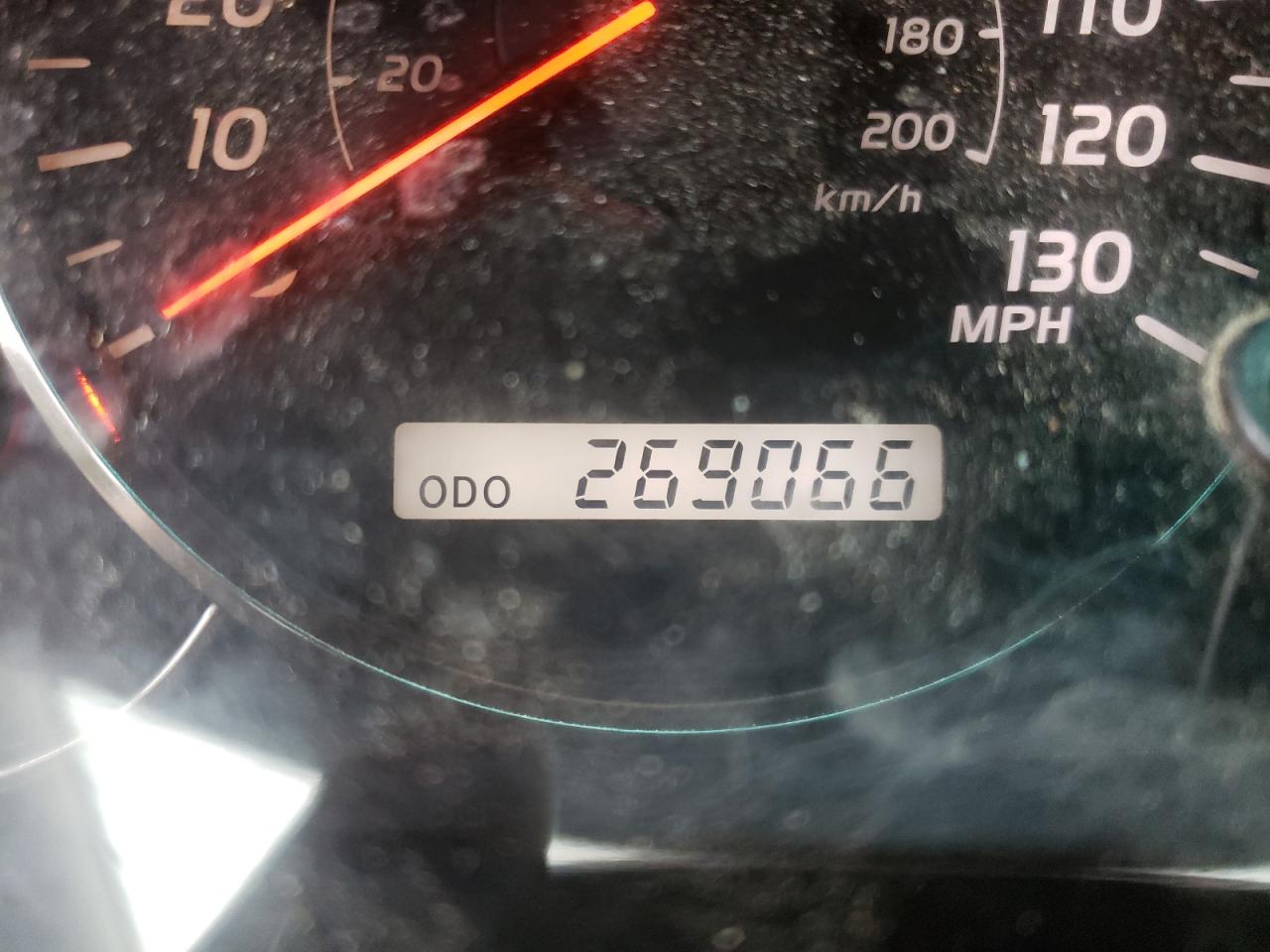 Photo 8 from auction – 2004 LEXUS GX 470 with VIN JTJBT20X340036129