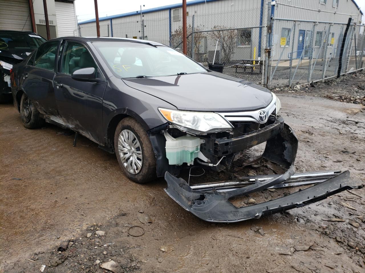 TOYOTA CAMRY L 2014 with VIN 4T4BF1FK2ER393622 - Photo from auction