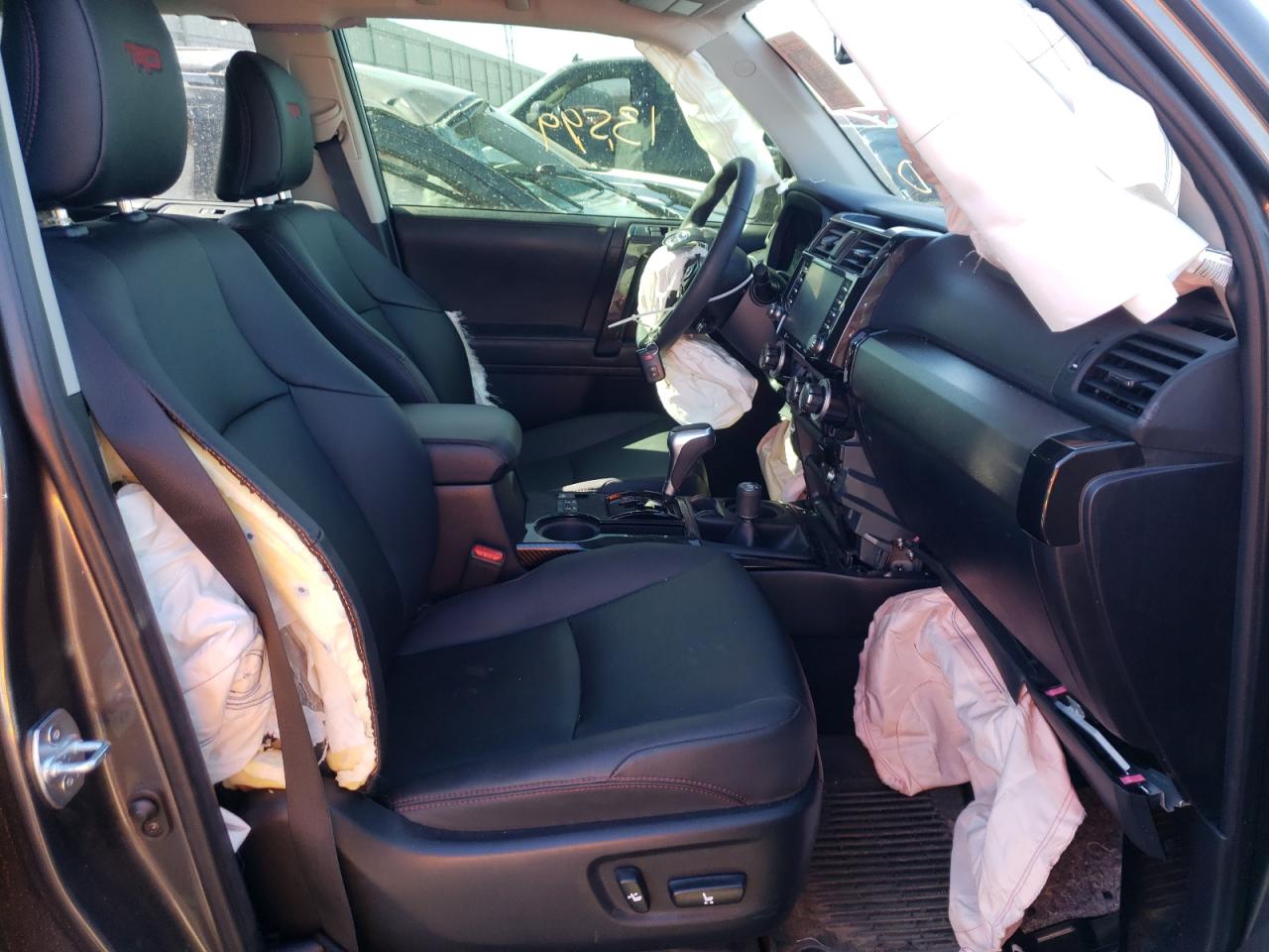 Photo 5 from auction – 2020 TOYOTA 4RUNNER SR with VIN JTEBU5JR0L5807466