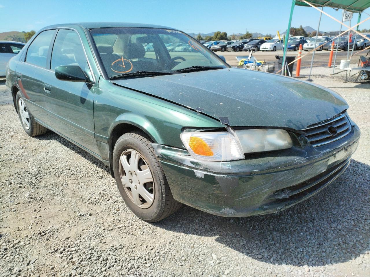 Photo 1 from auction – 2000 TOYOTA CAMRY LE with VIN JT2BG28K3Y0412441