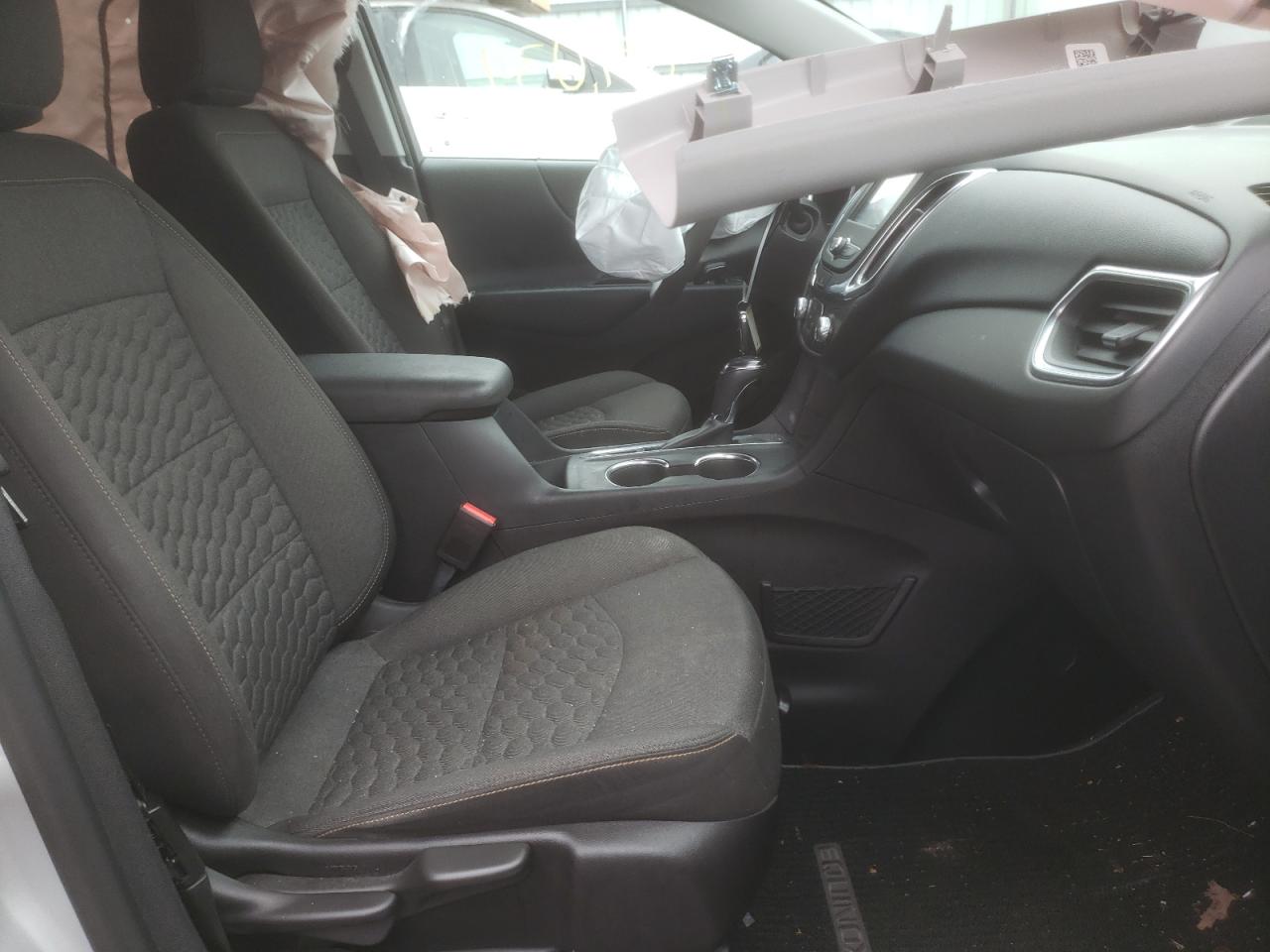 Photo 5 from auction – 2018 CHEVROLET EQUINOX LT with VIN 3GNAXJEV1JS582928