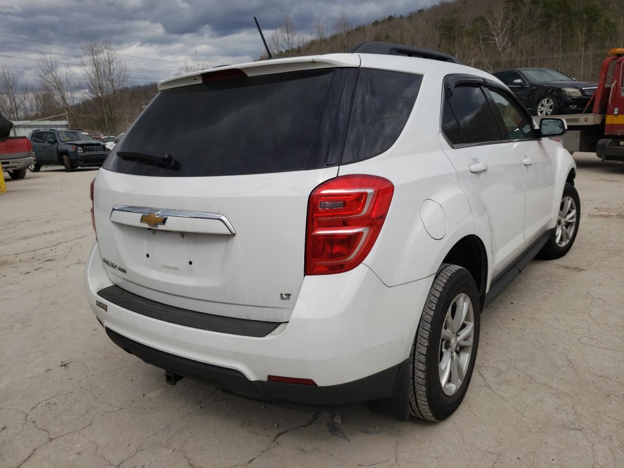 Photo 4 from auction – 2017 CHEVROLET EQUINOX LT with VIN 2GNFLFEK9H6233626