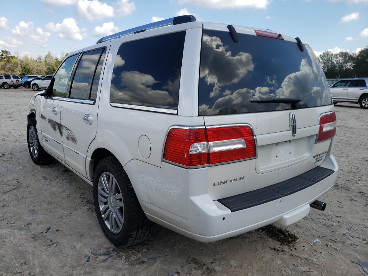Photo 3 from auction – 2009 LINCOLN NAVIGATOR with VIN 5LMFU28589EJ01645