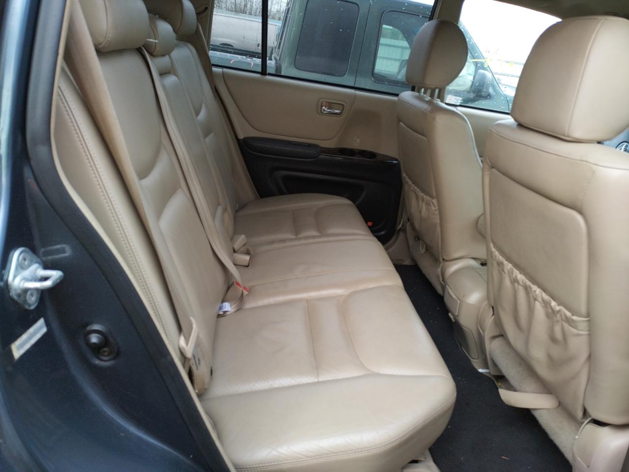 Photo 6 from auction – 2002 TOYOTA HIGHLANDER with VIN JTEGF21A020049696