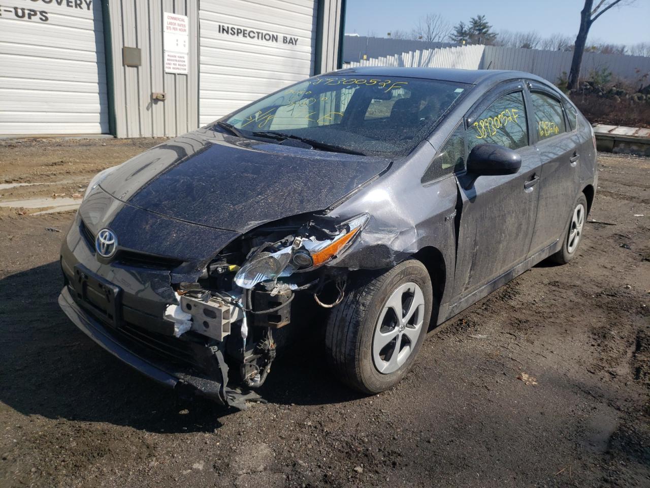 Photo 2 from auction – 2015 TOYOTA PRIUS with VIN JTDKN3DU2F0427522
