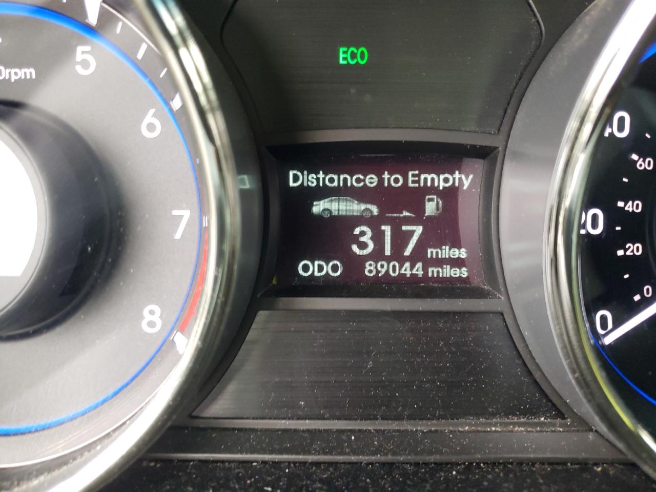 Photo 8 from auction – 2012 HYUNDAI SONATA SE with VIN 5NPEC4AB7CH452068