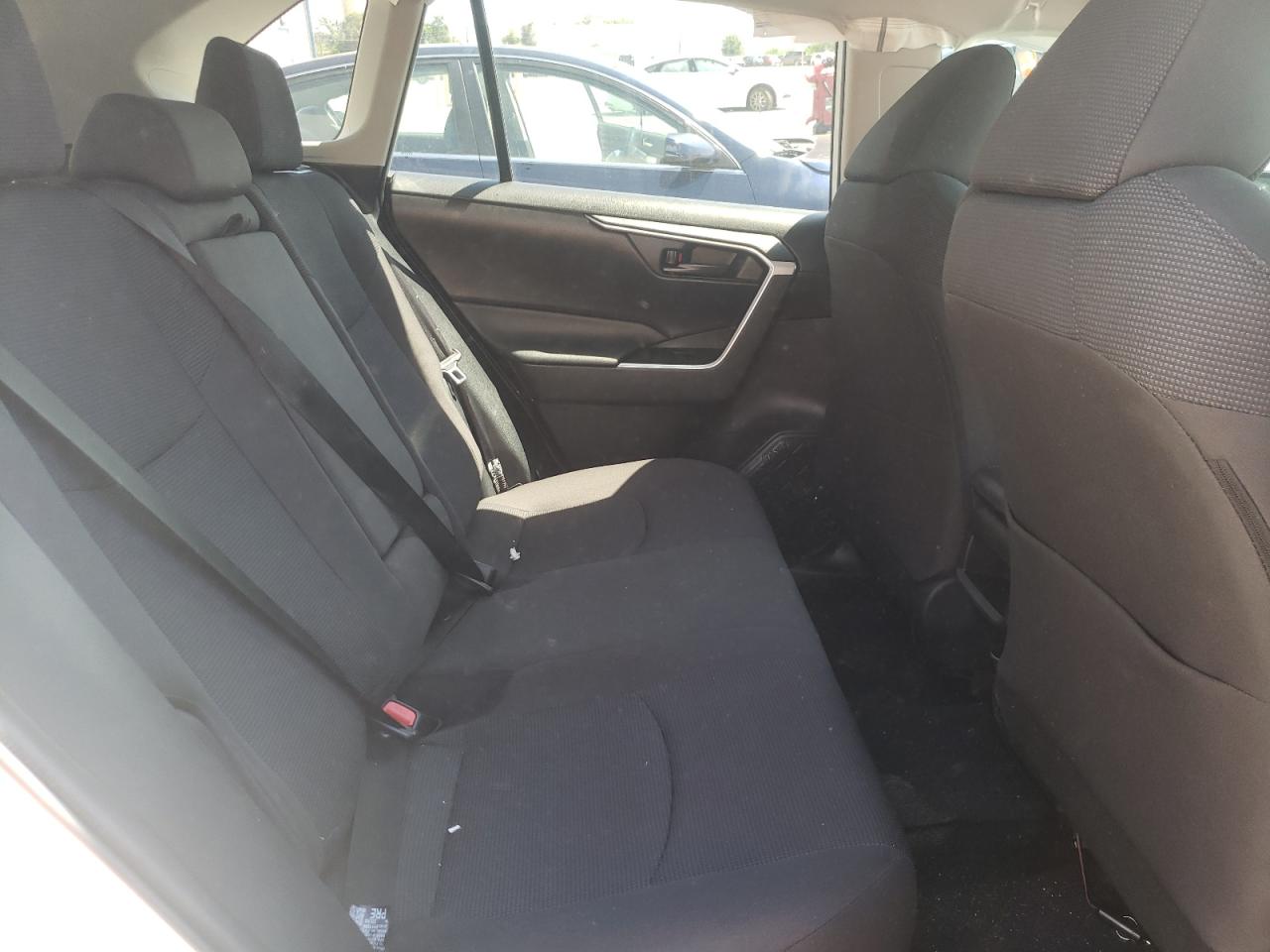 Photo 6 from auction – 2021 TOYOTA RAV4 LE with VIN 2T3H1RFV8MC100664