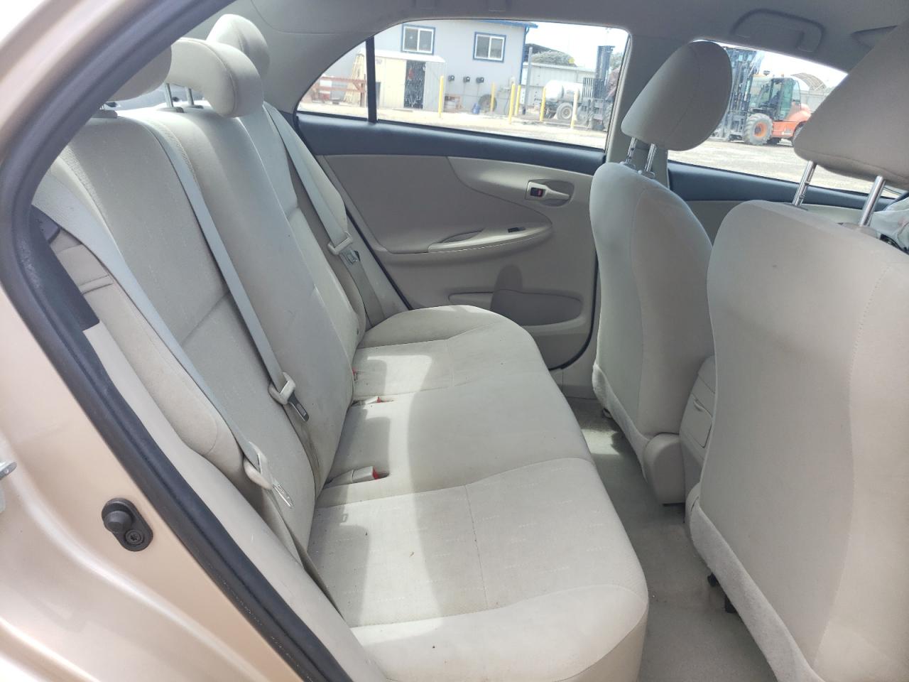 Photo 6 from auction – 2012 TOYOTA COROLLA BA with VIN 2T1BU4EEXCC813820