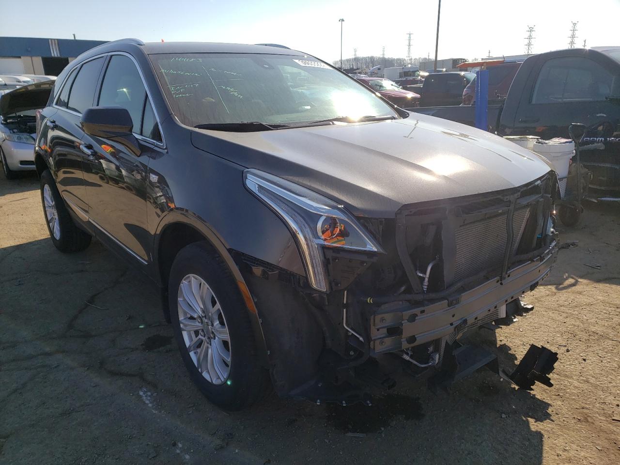 CADILLAC XT5 2019 with VIN 1GYKNARS7KZ156856 - Photo from auction