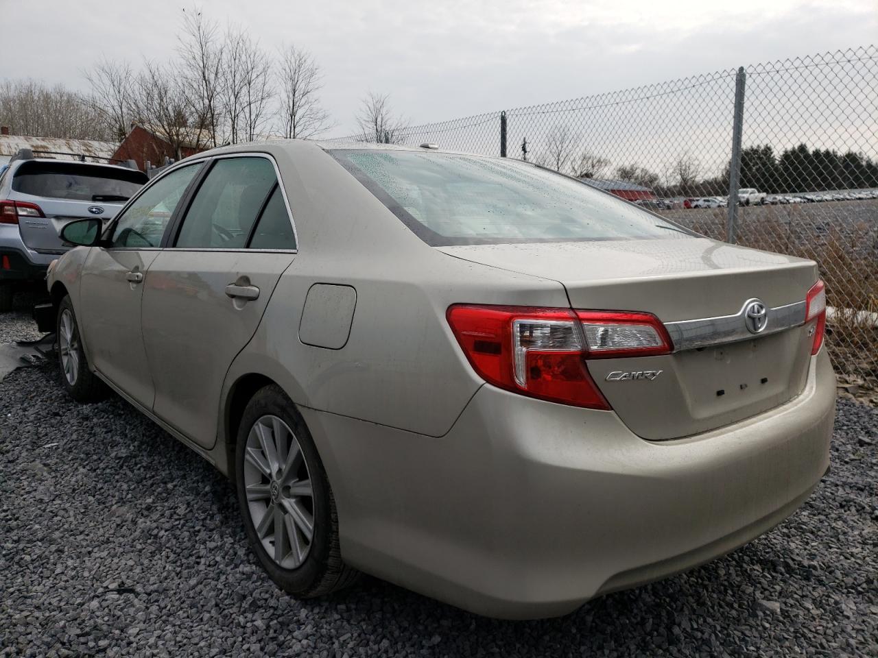 Photo 3 from auction – 2014 TOYOTA CAMRY L with VIN 4T4BF1FK6ER398774