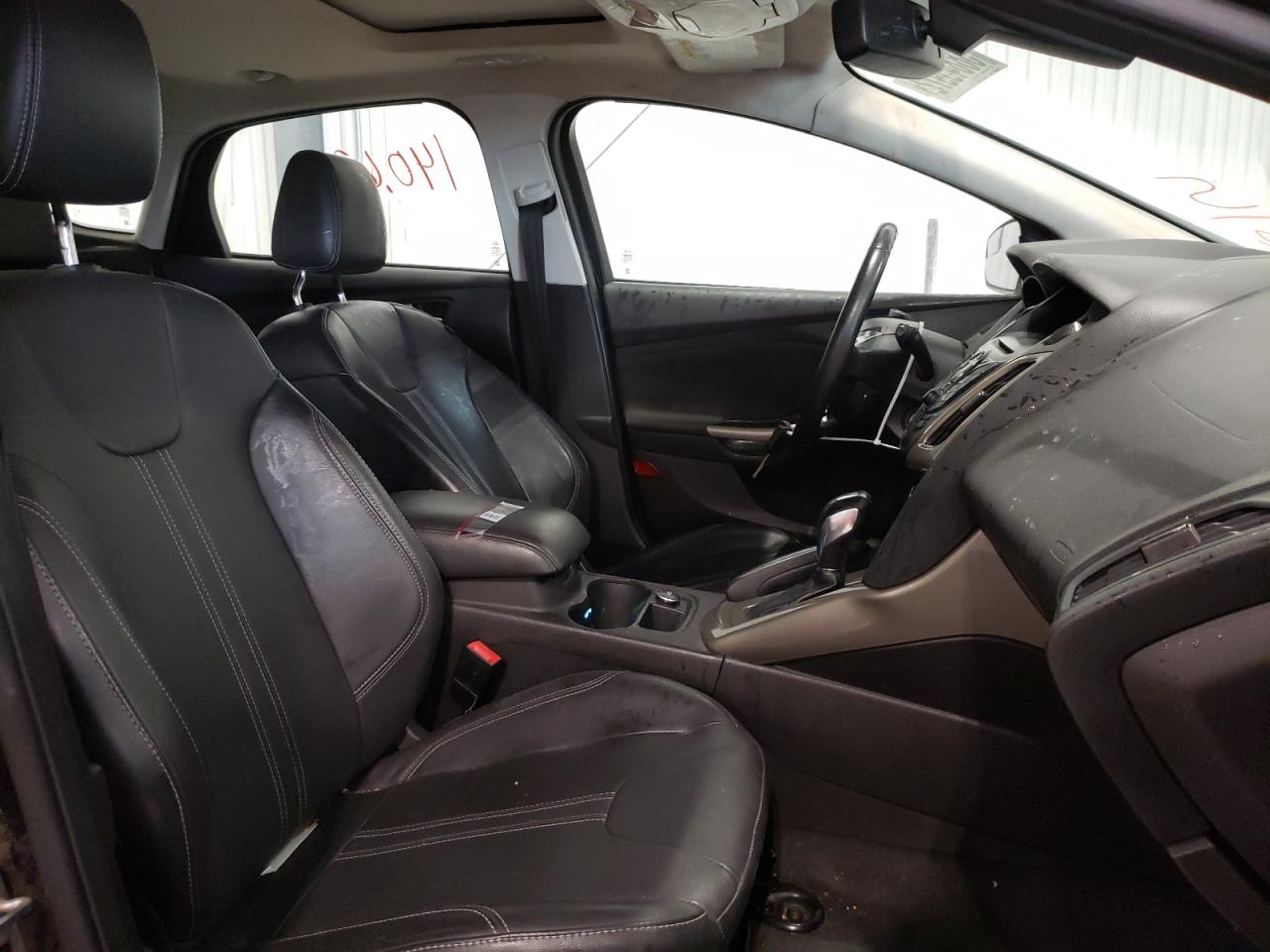 Photo 5 from auction – 2012 FORD FOCUS SEL with VIN 1FAHP3M27CL373752