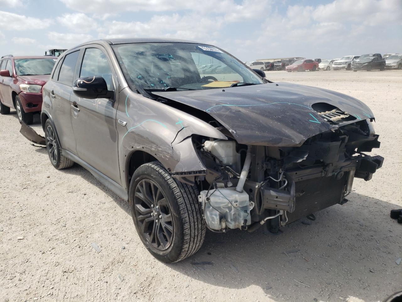 MITSUBISHI OUTLANDER 2018 with VIN JA4AP3AU2JU005160 - Photo from auction