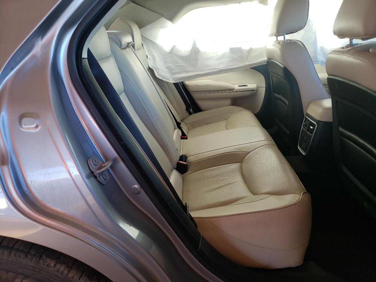 Photo 6 from auction – 2017 CHRYSLER 300C with VIN 2C3CCAEG6HH551948