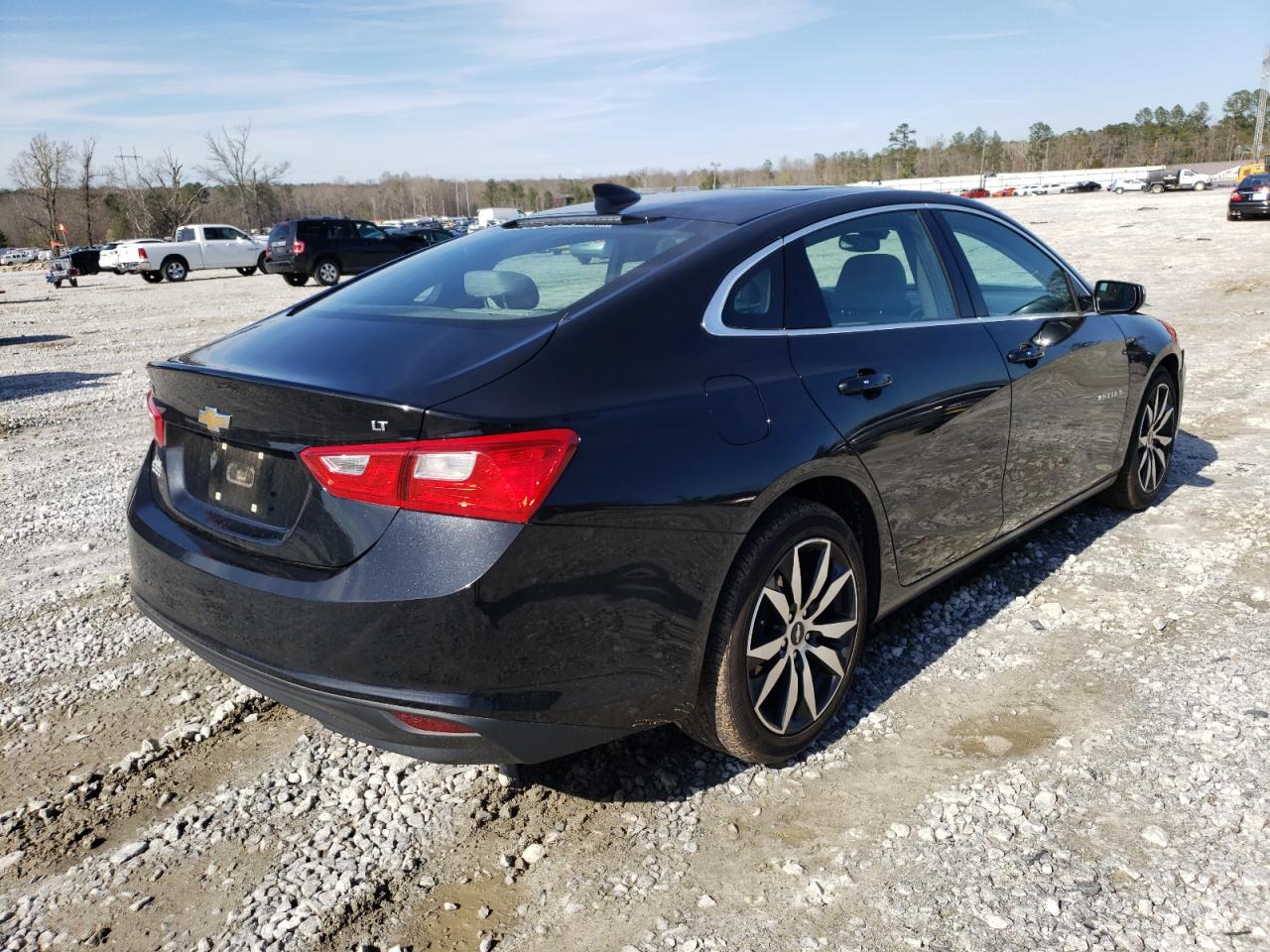 Photo 4 from auction – 2017 CHEVROLET MALIBU LT with VIN 1G1ZE5ST1HF199980