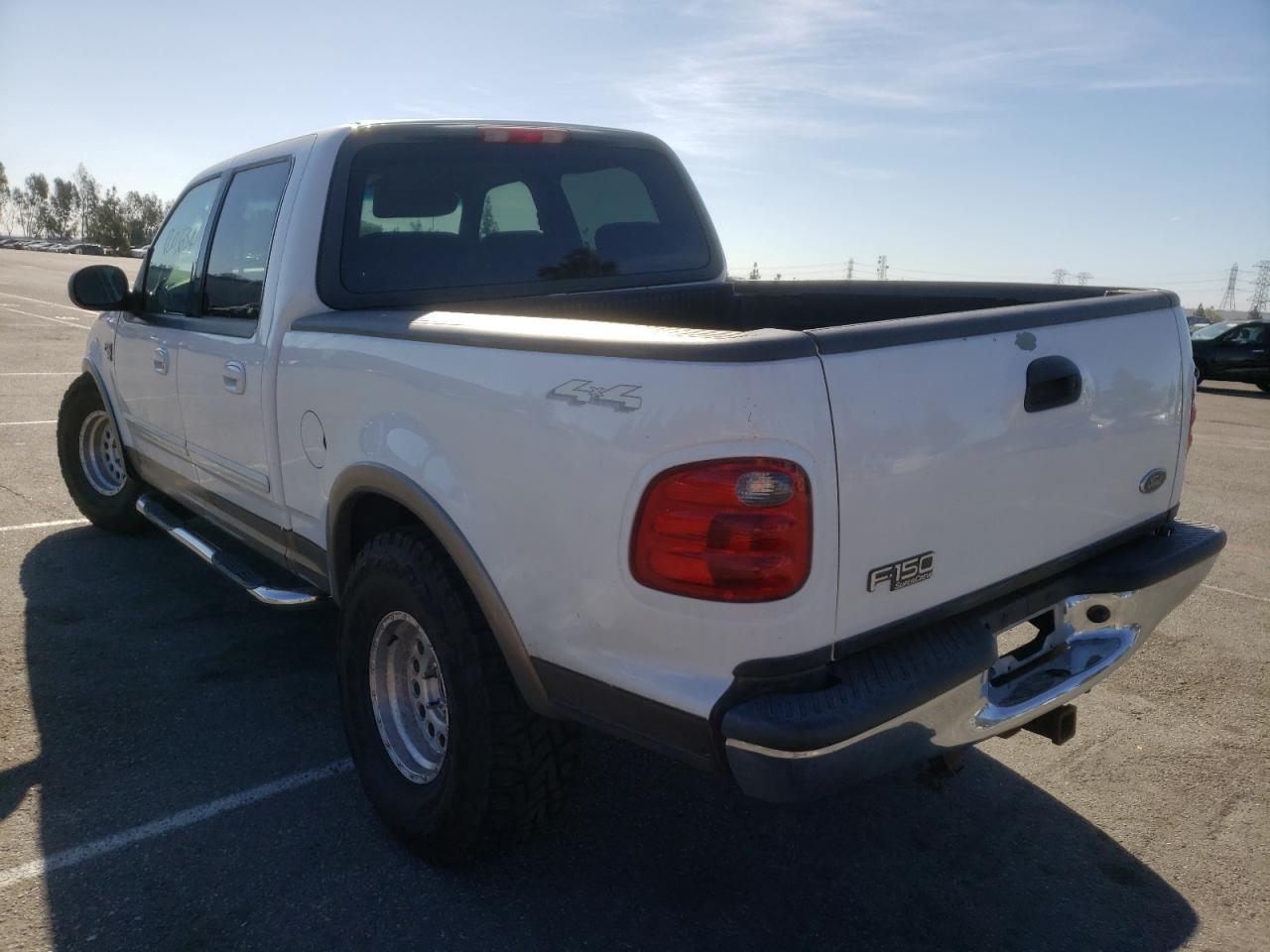 Photo 3 from auction – 2003 FORD F150 SUPER with VIN 1FTRW08L93KA19448