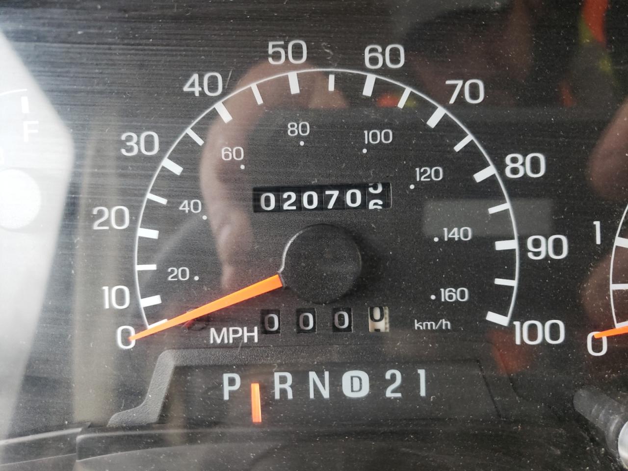 Photo 8 from auction – 2000 FORD F550 with VIN 1FCNF53S2Y0A07364