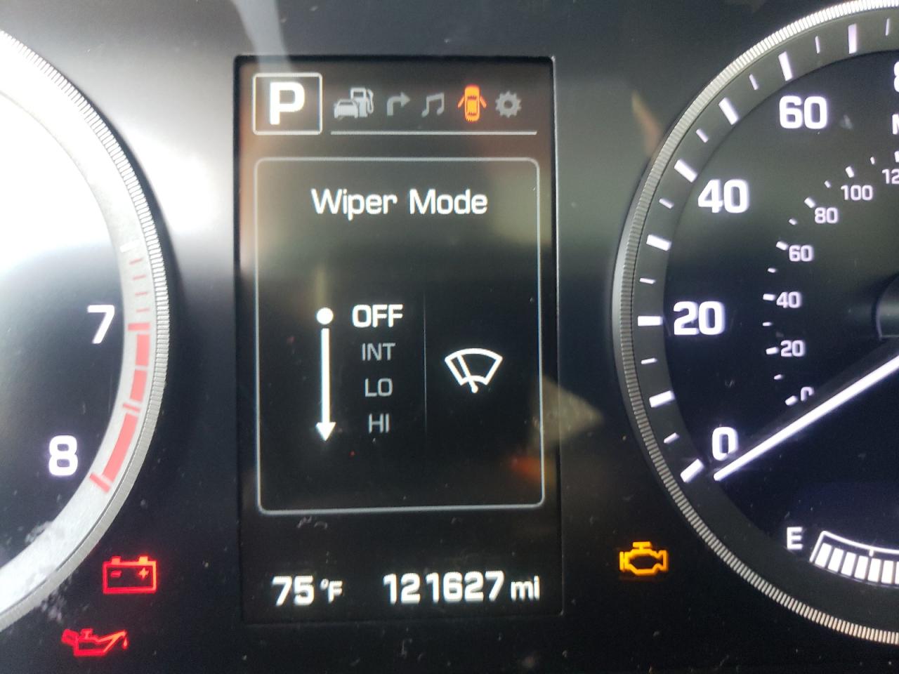 Photo 8 from auction – 2015 HYUNDAI SONATA SPO with VIN 5NPE34AF4FH224973