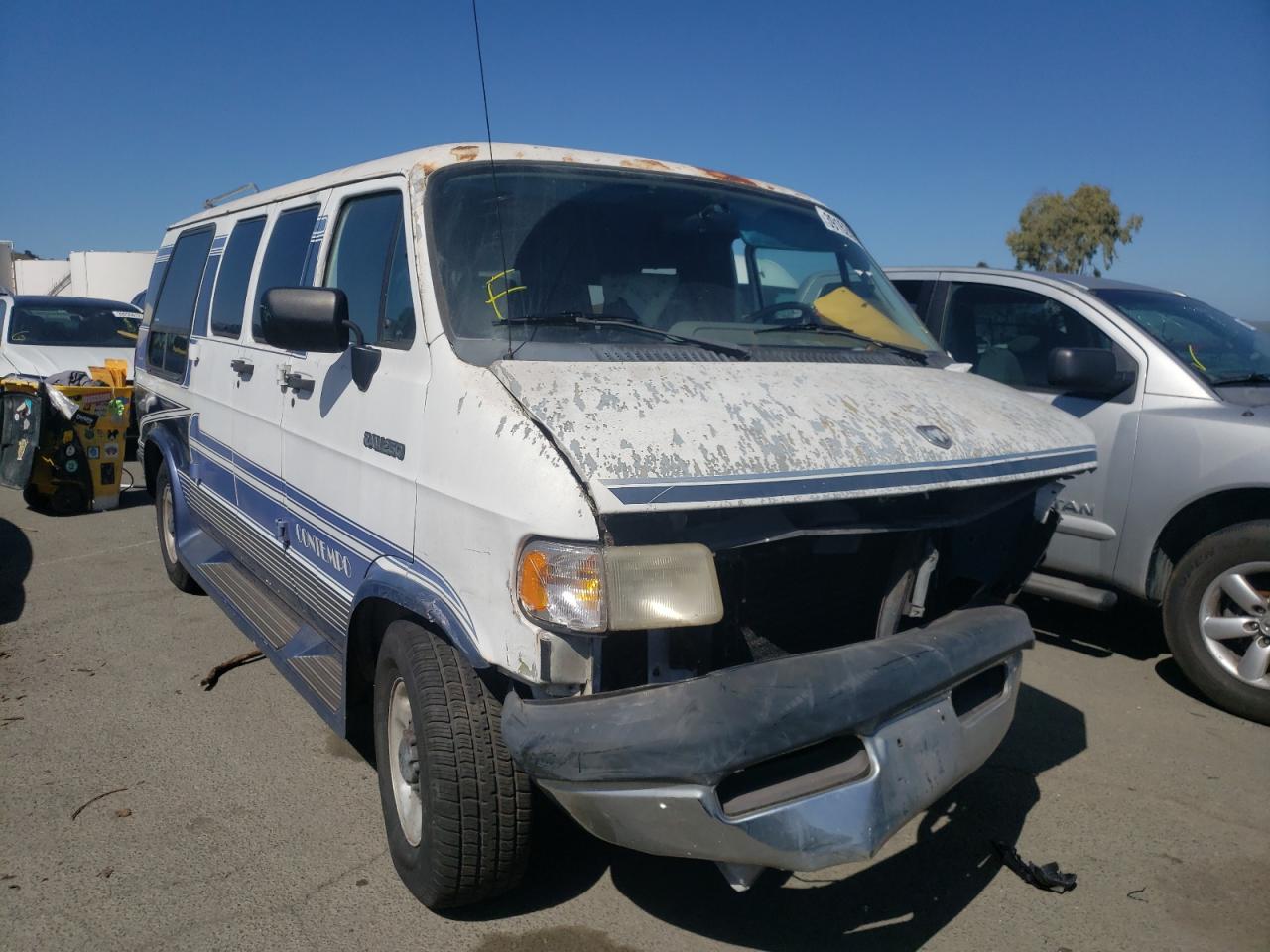 DODGE RAM VAN B2 1994 with VIN 2B6HB21Y2RK585306 - Photo from auction