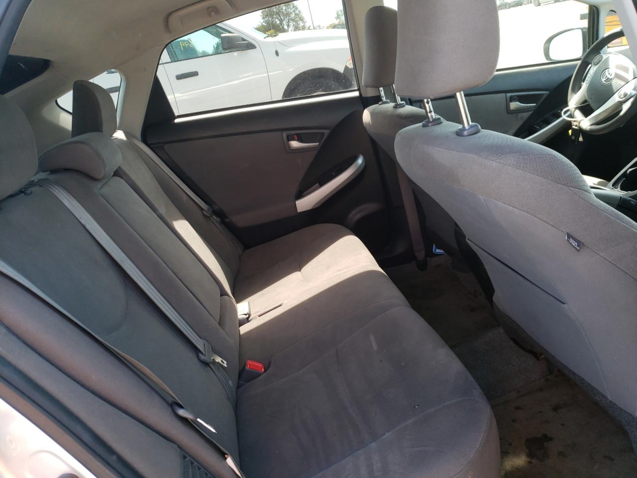 Photo 6 from auction – 2015 TOYOTA PRIUS with VIN JTDKN3DU8F1997406