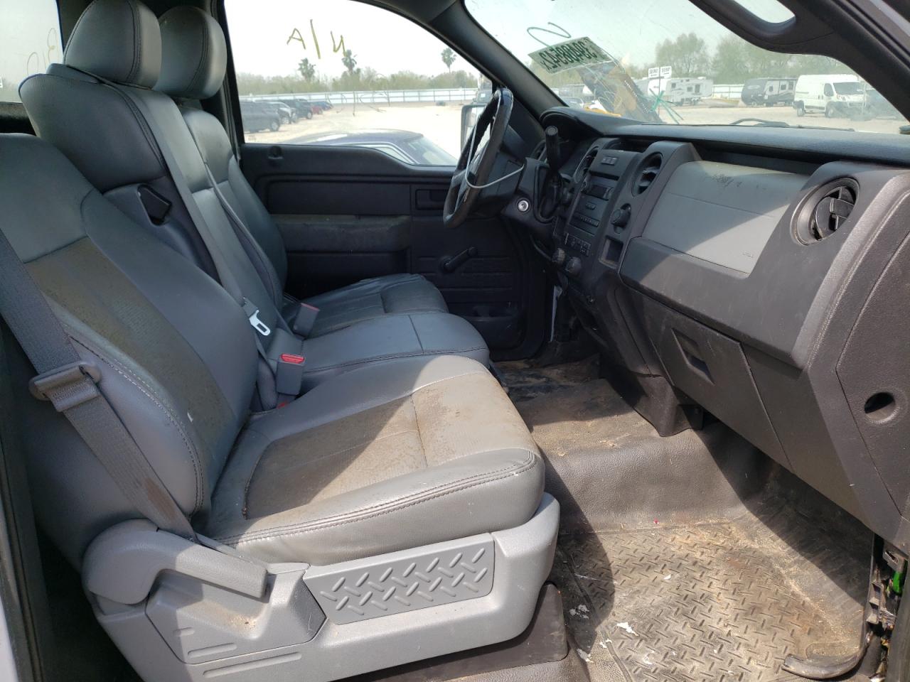 Photo 5 from auction – 2013 FORD F150 with VIN 1FTMF1EF4DFB83926