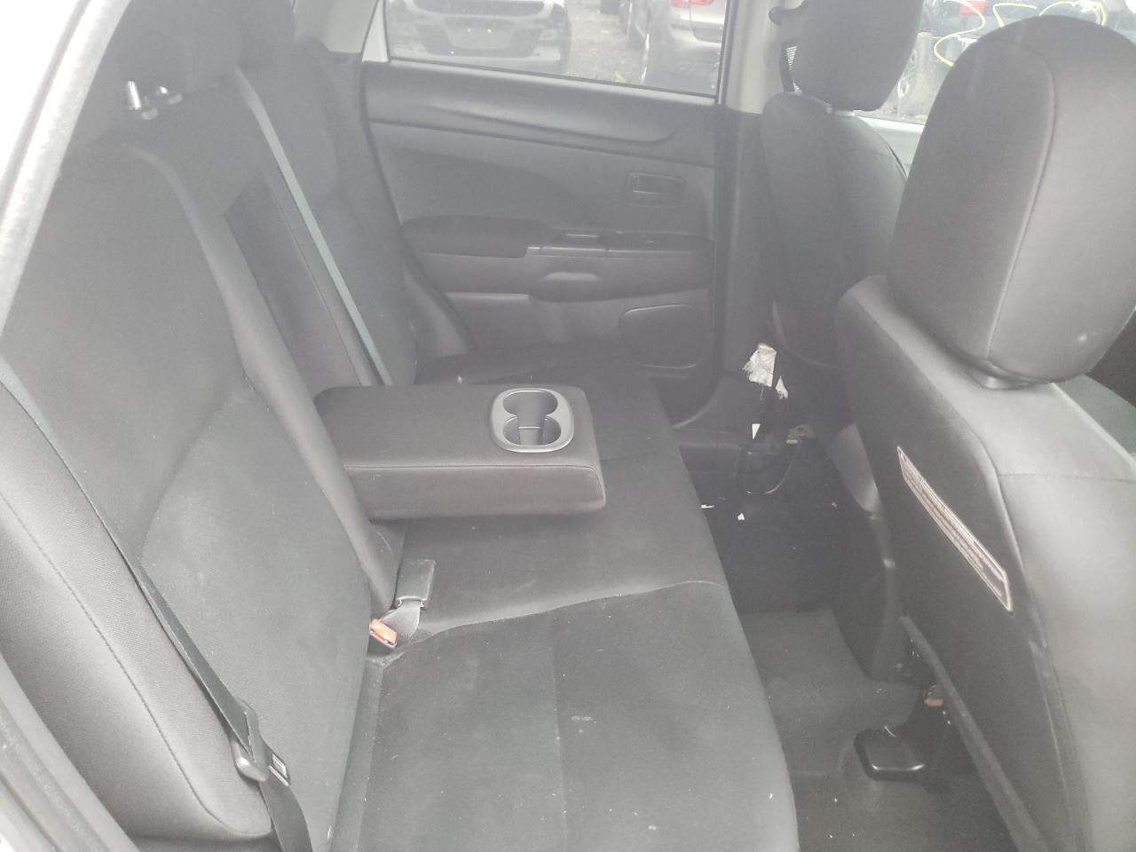 Photo 6 from auction – 2015 MITSUBISHI OUTLANDER with VIN 4A4AP3AWXFE041762