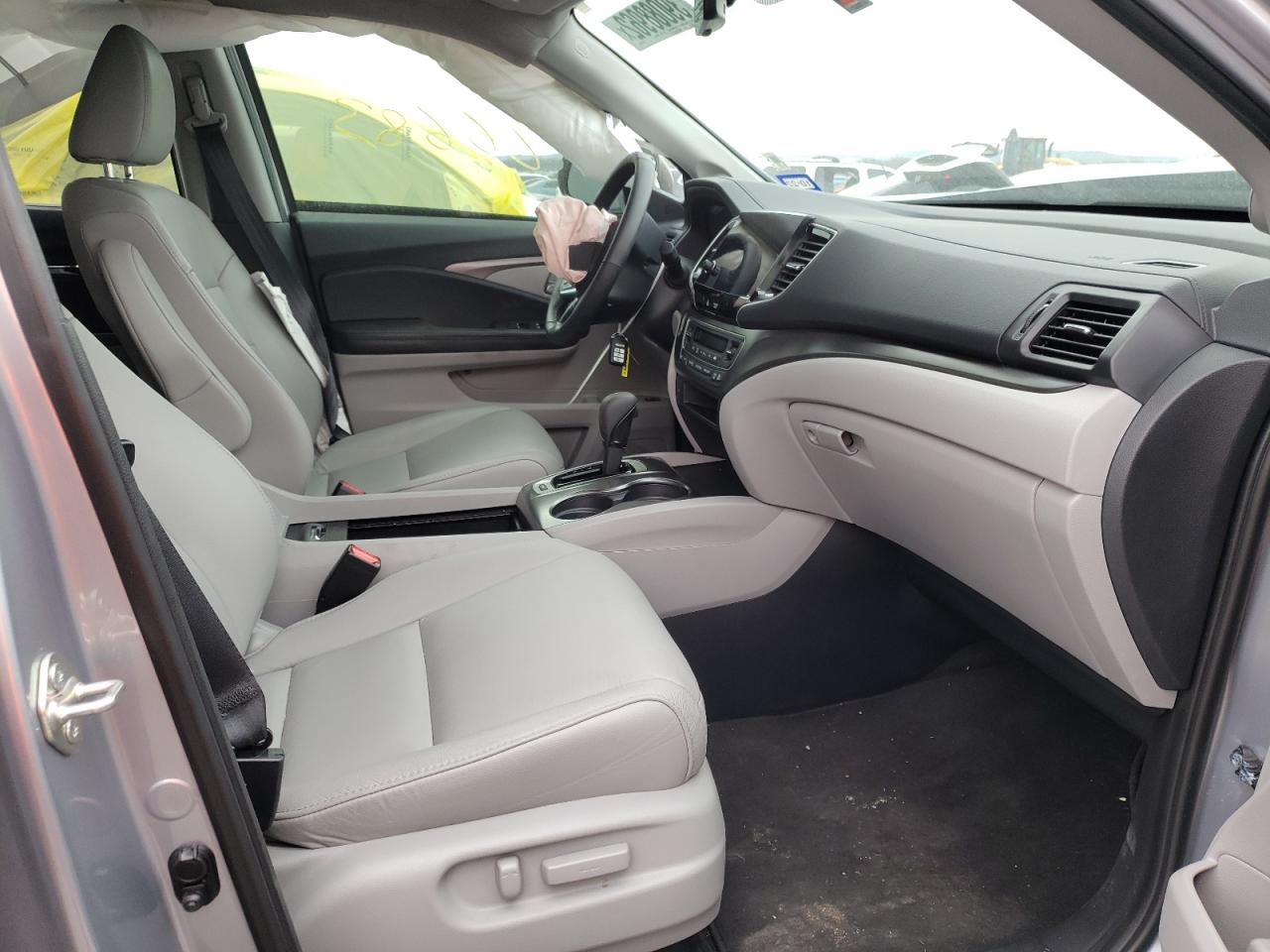 Photo 5 from auction – 2020 HONDA PILOT EXL with VIN 5FNYF5H56LB004705
