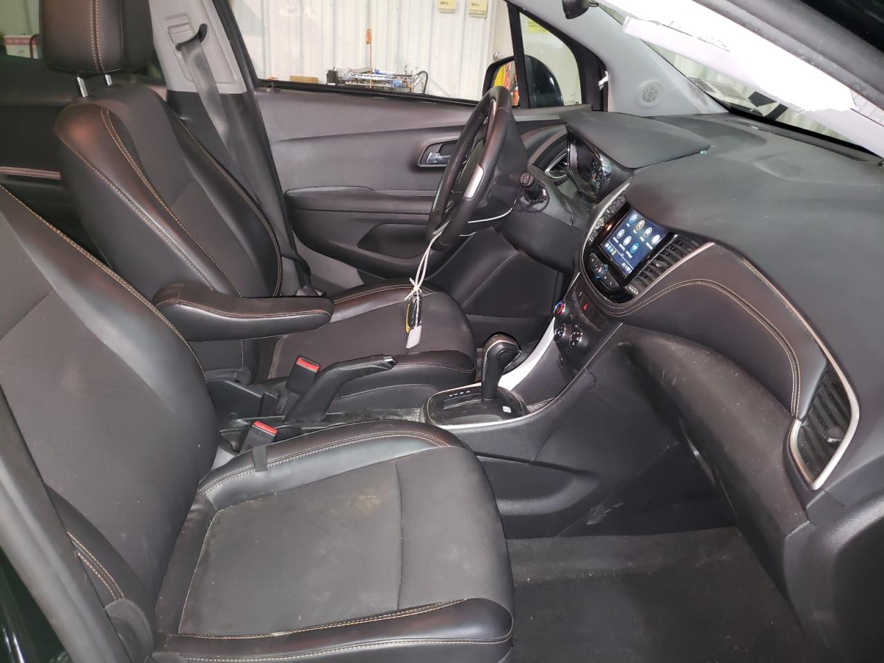 Photo 5 from auction – 2018 CHEVROLET TRAX 1LT with VIN 3GNCJPSBXJL244090