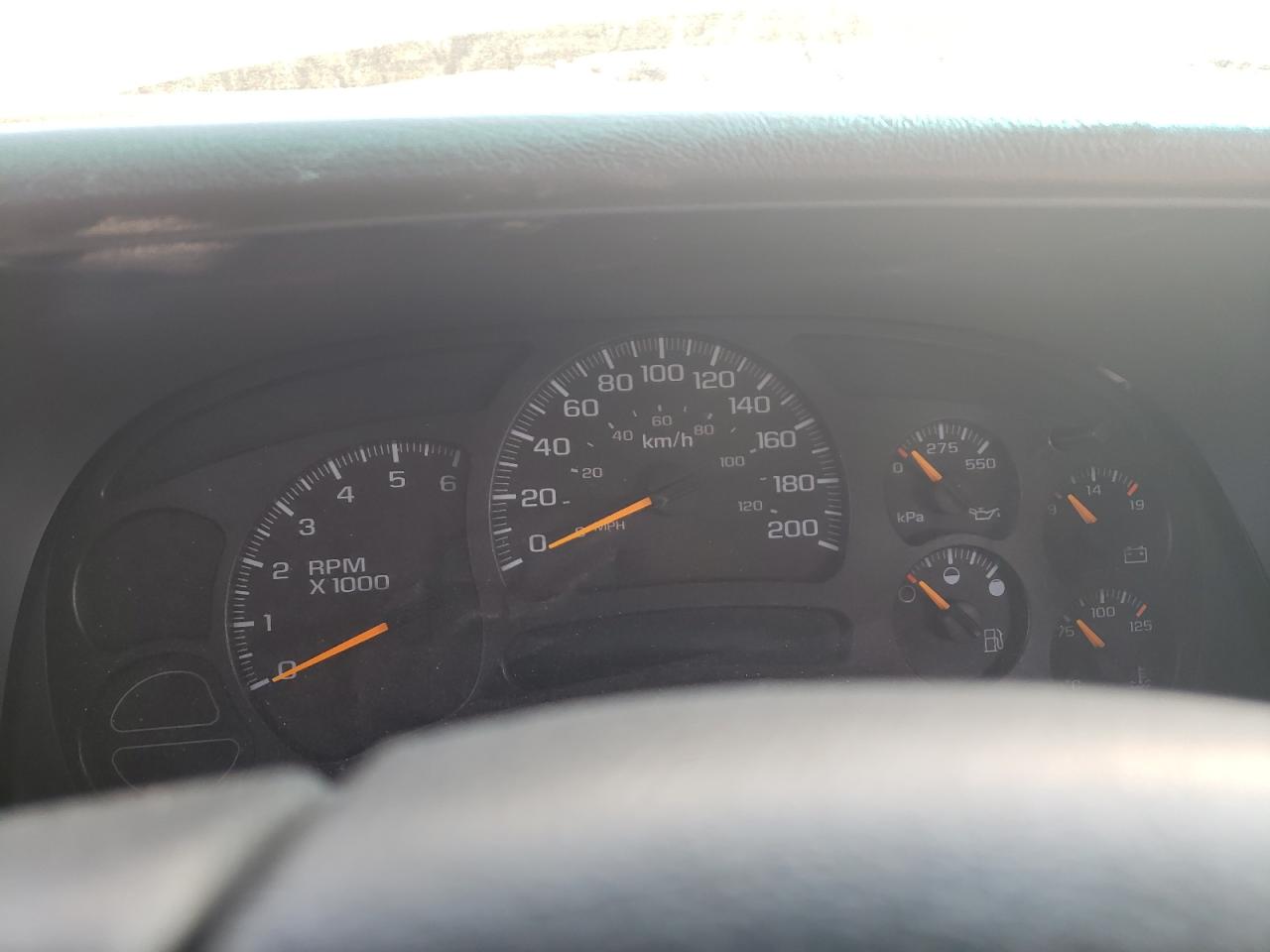 Photo 8 from auction – 2005 CHEVROLET SILVERADO with VIN 2GCEK19B651186259