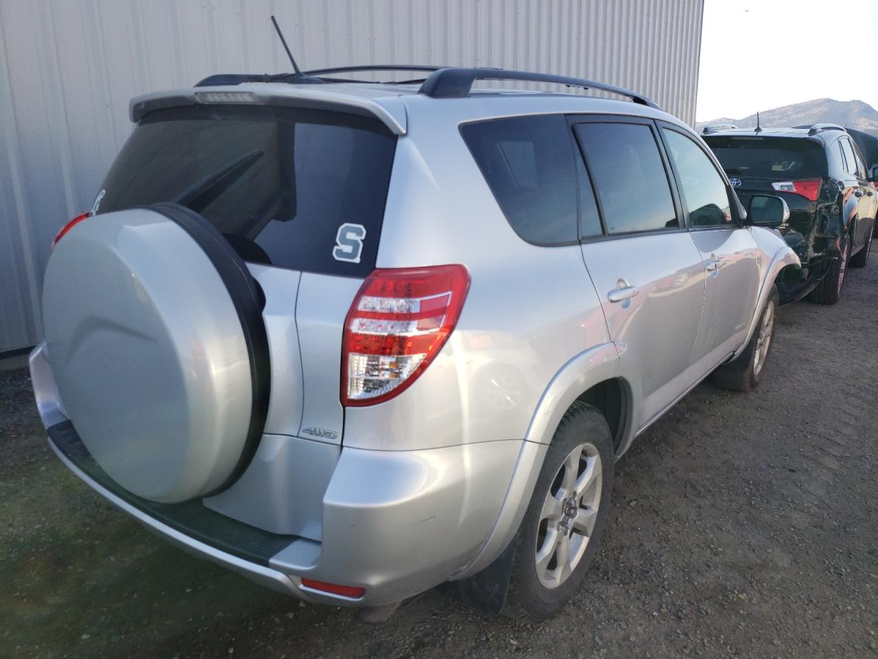 Photo 4 from auction – 2009 TOYOTA RAV4 LIMIT with VIN JTMBF31V89D010011