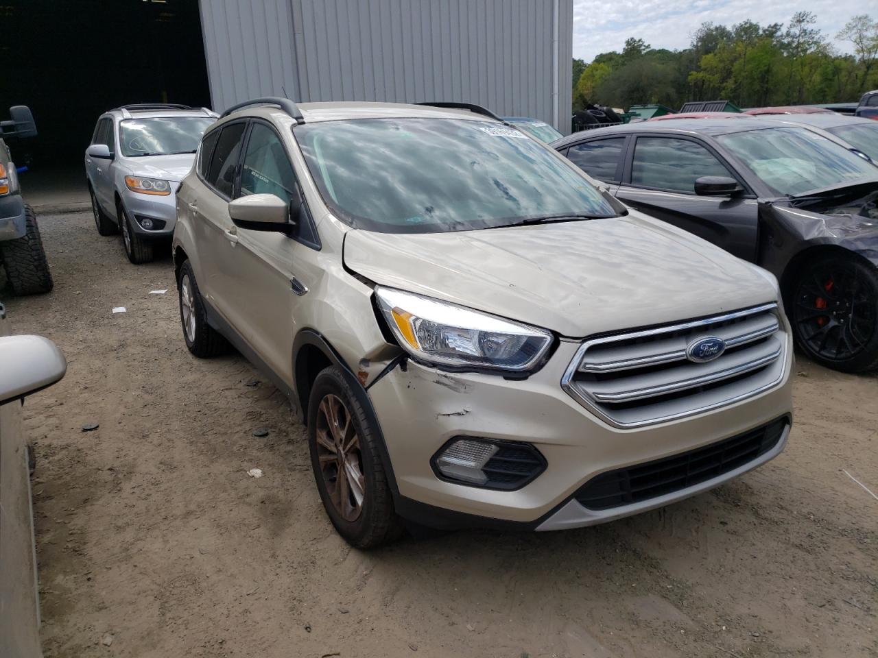 Photo 1 from auction – 2018 FORD ESCAPE SE with VIN 1FMCU0GDXJUB46518