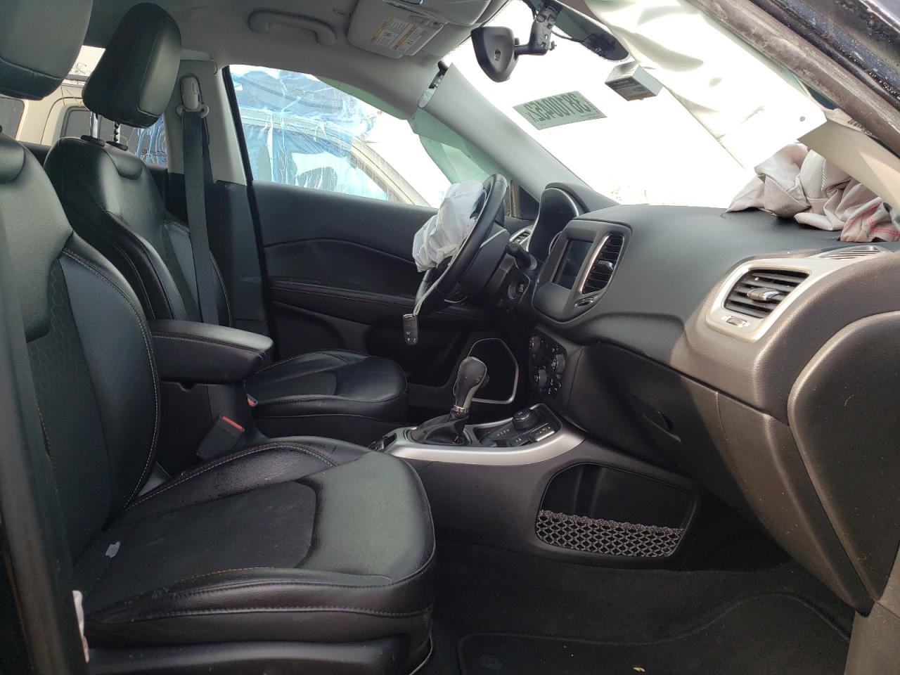 Photo 5 from auction – 2018 JEEP COMPASS LA with VIN 3C4NJDBB2JT418427