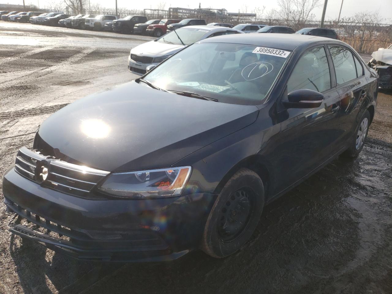 Photo 2 from auction – 2015 VOLKSWAGEN JETTA BASE with VIN 3VW2K7AJ5FM323160