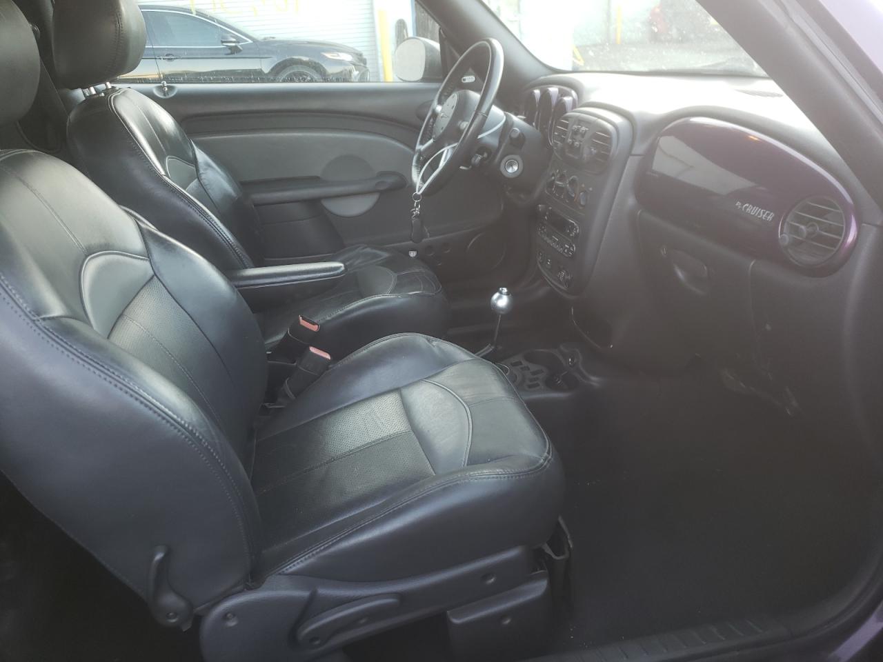 Photo 5 from auction – 2005 CHRYSLER PT CRUISER with VIN 3C3AY75S15T501476