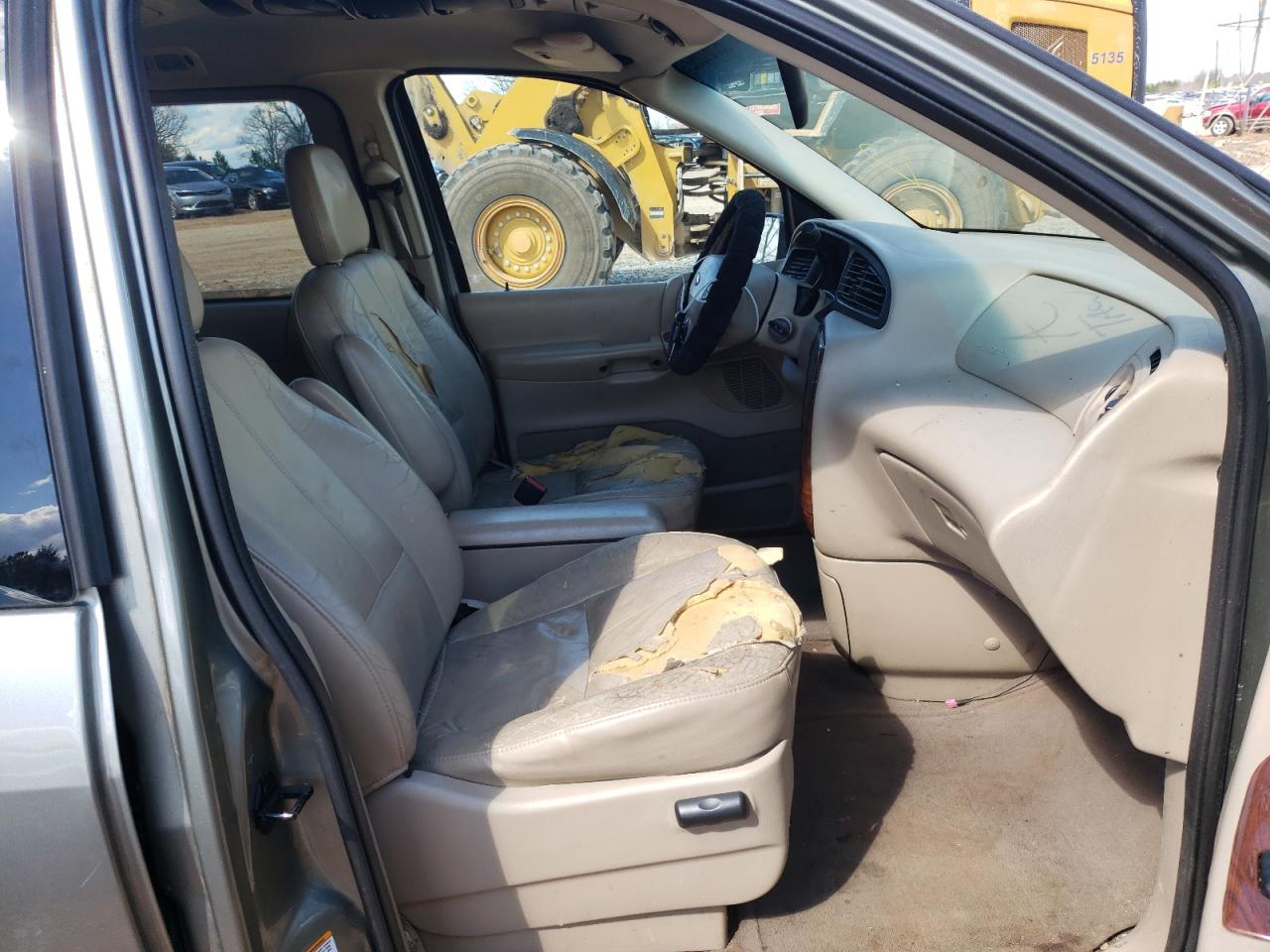 Photo 5 from auction – 2001 FORD WINDSTAR S with VIN 2FMDA53471BC23948