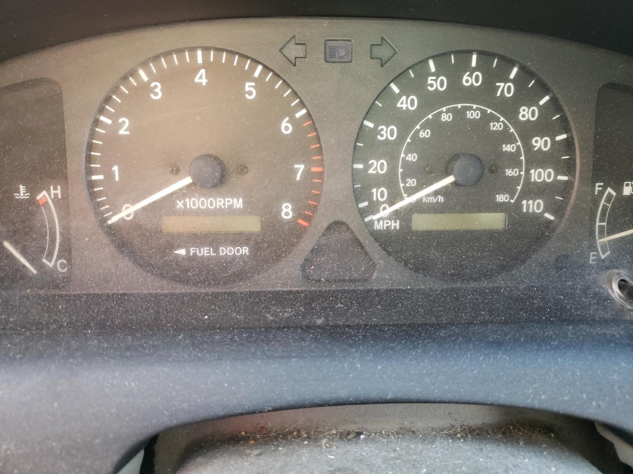 Photo 8 from auction – 2001 TOYOTA COROLLA with VIN 2T1BR12E11C442502