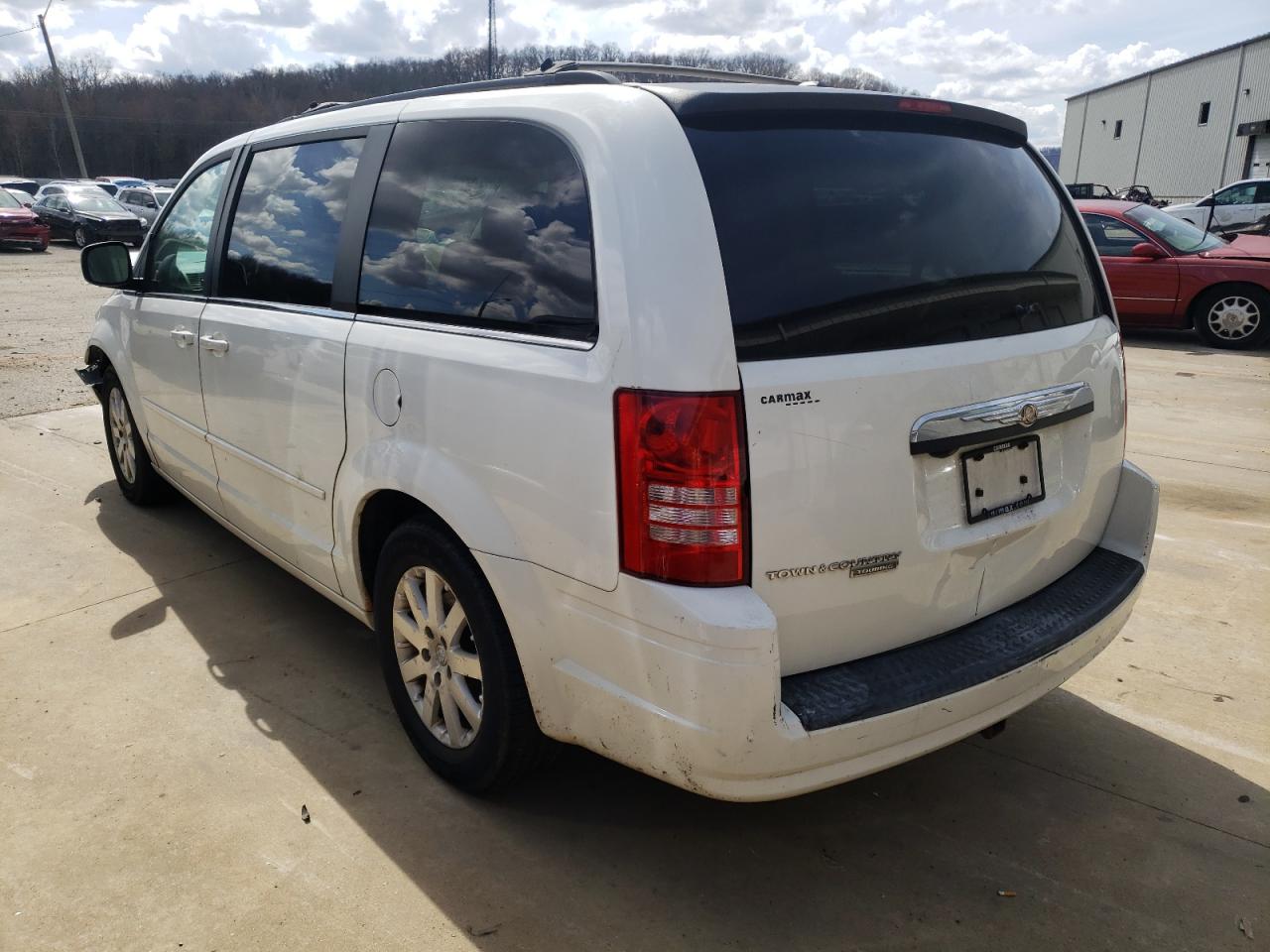 Photo 3 from auction – 2008 CHRYSLER TOWN & COU with VIN 2A8HR54P48R646858