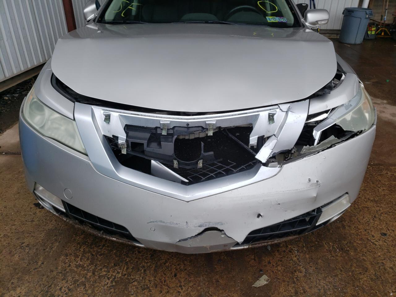 Photo 9 from auction – 2009 ACURA TL with VIN 19UUA96539A004302